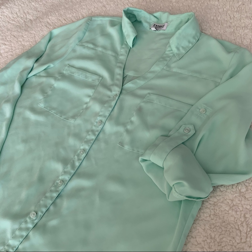 Express Sea Foam Green Button Down Blouse M - Picture 2 of 5